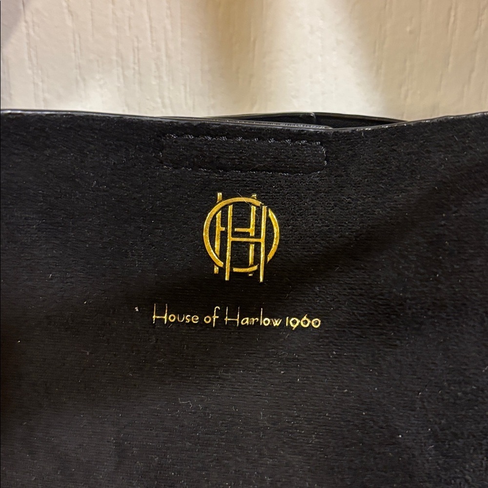HOUSE OF HARLOW 1960 BLACK SUEDE BAG W/ SHOULDER STRAP GOLD/BRASS TONED HANDLE - Picture 3 of 16